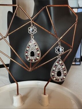 Silver Teardrop Dangle Earrings with Black Center and Red Accents